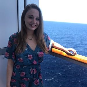 Meet your Posher, Emily